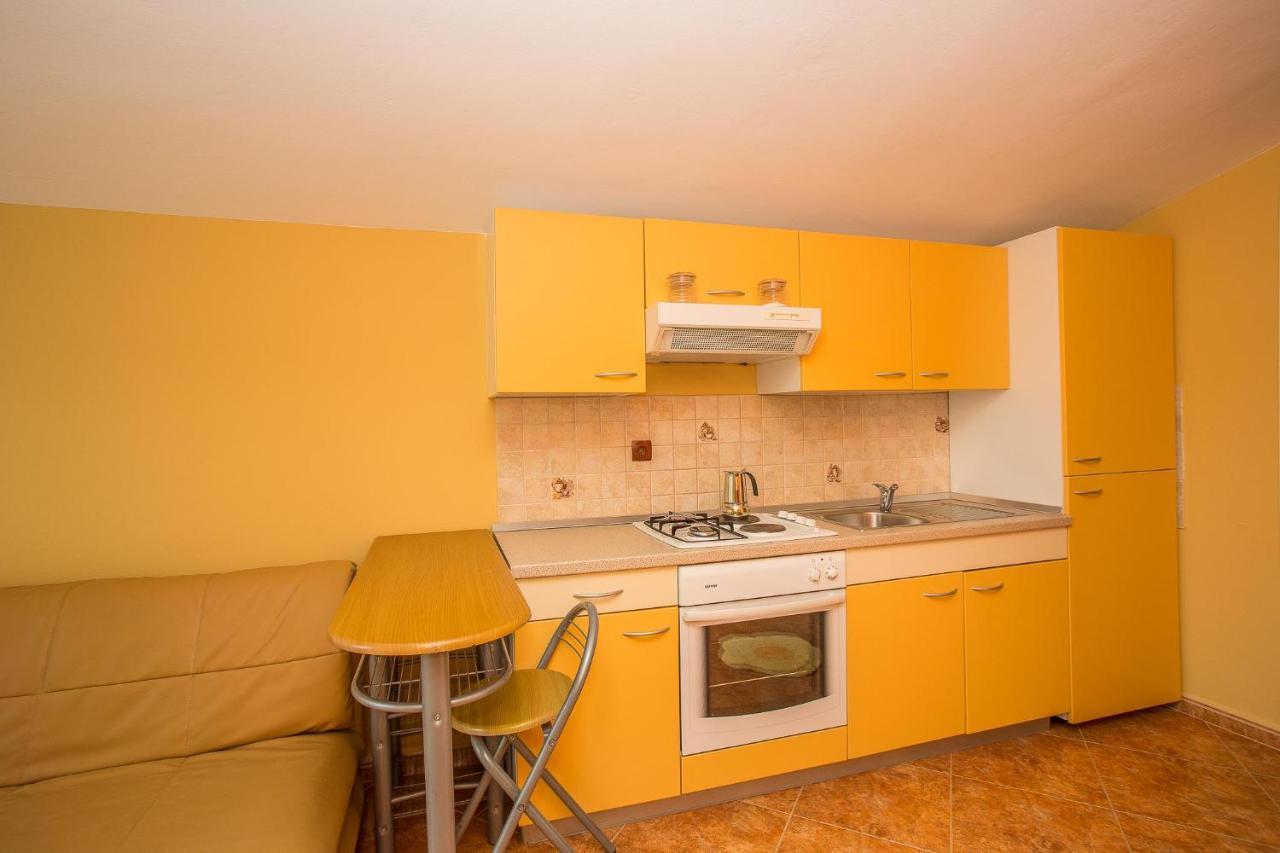 Apartments Nada Palit Kültér fotó