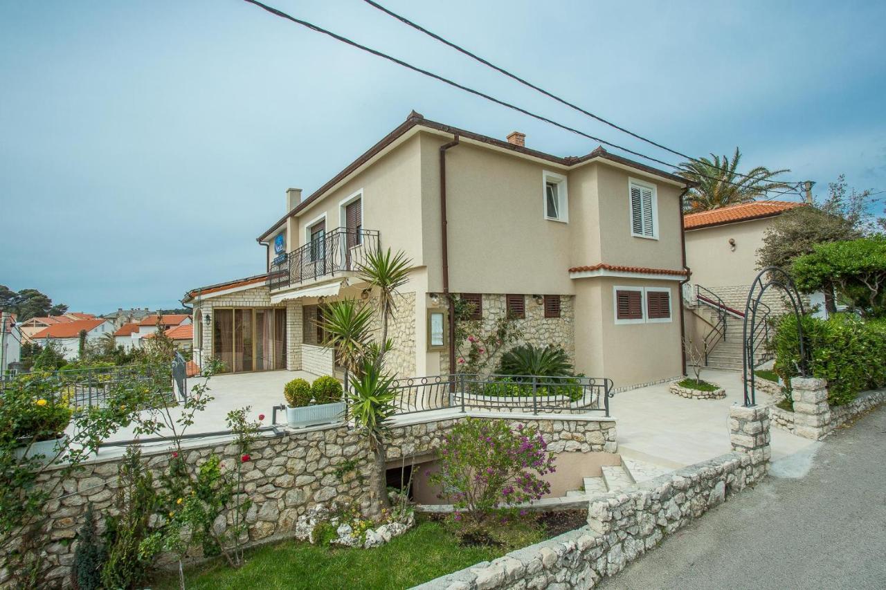 Apartments Nada Palit Kültér fotó