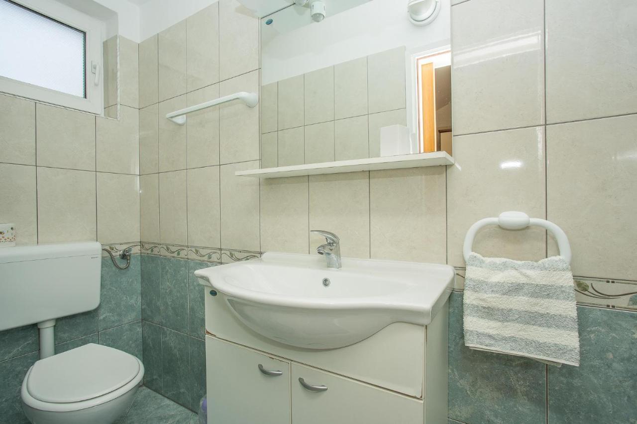 Apartments Nada Palit Kültér fotó