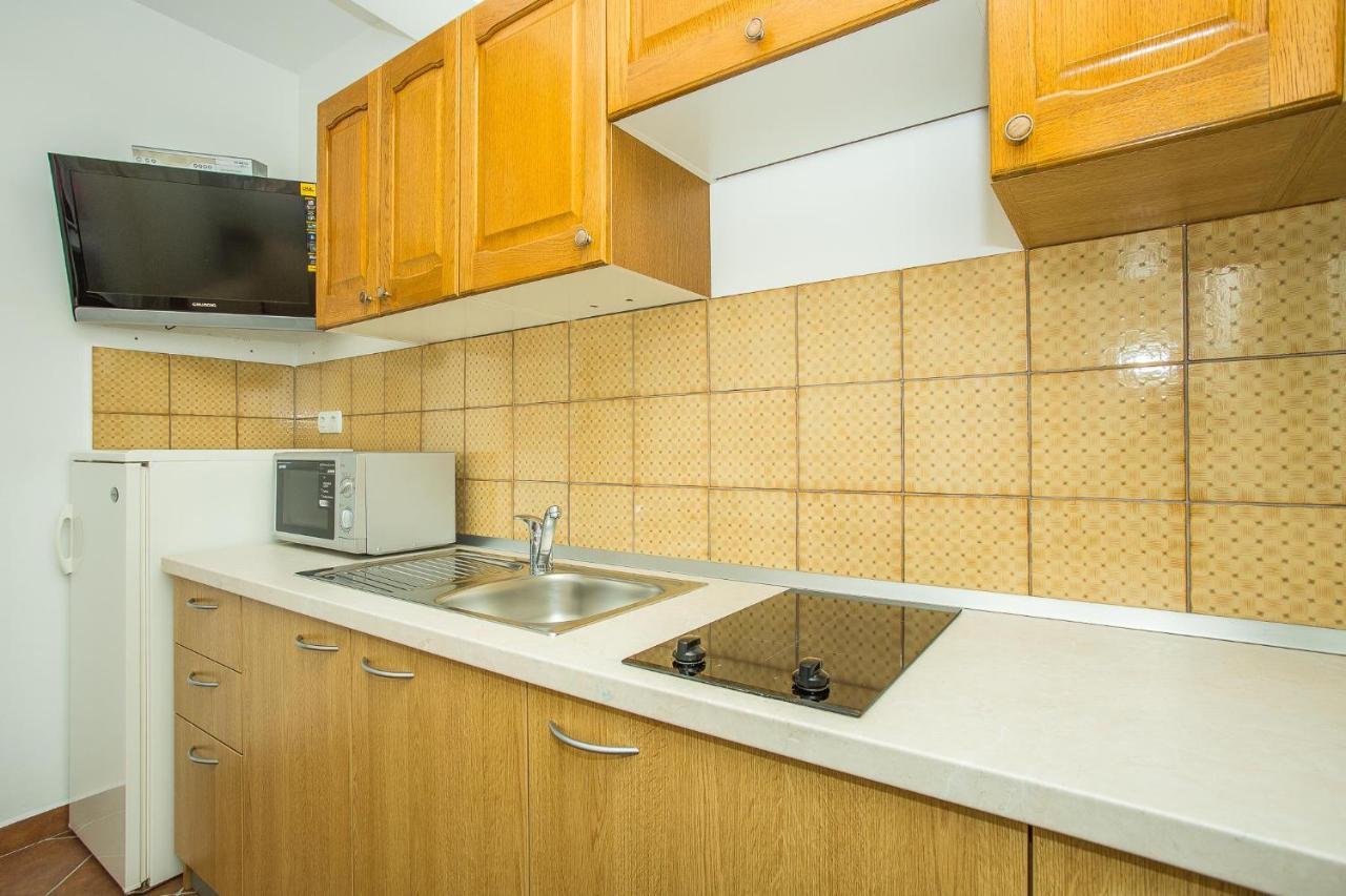 Apartments Nada Palit Kültér fotó